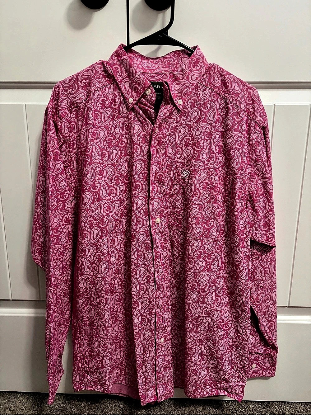 Ariat Paisley Button Down Shirt in Pink & White Size Medium